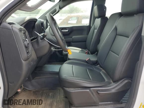 ✅ 2019 Chevrolet Silverado 1500 Work Truck • VIN: 1GCPWAEH3KZ371766 • Lot: 68217534. Wystawiony na Copart z przebiegiem 18 184 mil. Bezpłatny archiwum sprzedaży aukcyjnych z USA i szczegółowy raport historii pojazdu na DreamBid. Zdjęcie 7.