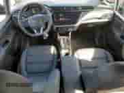 2023 Chevrolet Bolt EV 2LT z VIN 1G1FX6S0XP4185904, wystawiony jako Copart lot #43978484 z przebiegiem 1 873 mil mil oraz . Historia ofert i sprzedaży dostępna na DreamBid. Obrazek 8.