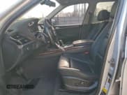 ✅ 2011 BMW X5 35i • VIN: 5UXZV4C56BL740739 • Lot: 94752835. Wystawiony na Copart z przebiegiem 92 925 mil. Bezpłatny archiwum sprzedaży aukcyjnych z USA i szczegółowy raport historii pojazdu na DreamBid. Zdjęcie 7.