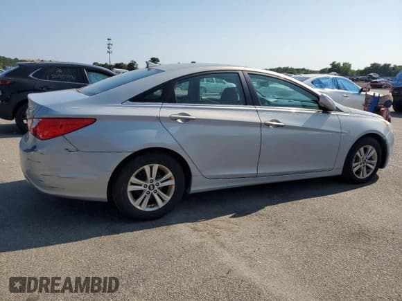 ✅ 2011 Hyundai Sonata GLS • VIN: 5NPEB4AC1BH018707 • Лот: 65596015. Опубликован ранее на Copart с пробегом 105 754 миль. Бесплатный доступ к архиву аукционных продаж из США и подробный отчёт об истории автомобиля на DreamBid. Изображение 3.