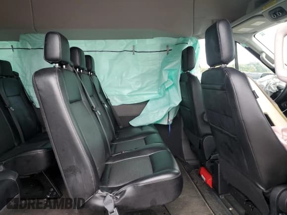 ✅ 2020 Ford Transit Passenger XL • VIN: 1FBAX2X85LKA16604 • Lot: 70241624. Wystawiony na Copart z przebiegiem 19 507 mil. Bezpłatny archiwum sprzedaży aukcyjnych z USA i szczegółowy raport historii pojazdu na DreamBid. Zdjęcie 10.
