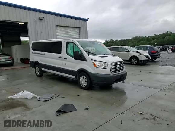 ✅ 2016 Ford Transit XL • VIN: 1FBZX2YM1GKA68574 • Лот: 55912905. Опубликован ранее на Copart с пробегом 157 769 миль. Бесплатный доступ к архиву аукционных продаж из США и подробный отчёт об истории автомобиля на DreamBid. Изображение 14.