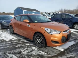 ✅ 2016 Hyundai Veloster • VIN: KMHTC6AD4GU302575 • Lot: 43800675. Wystawiony na Copart z przebiegiem 78 355 mil. Bezpłatny archiwum sprzedaży aukcyjnych z USA i szczegółowy raport historii pojazdu na DreamBid. Zdjęcie 4.