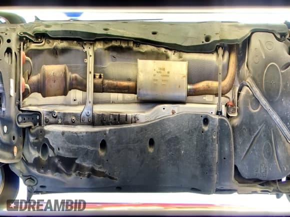 ✅ 2018 Volkswagen Tiguan S • VIN: 3VV1B7AX7JM081081 • Lot: 91599275. Listed on Copart with 56,400 mi. Free auction sales archive from the USA and detailed vehicle history report at DreamBid. Image 13.