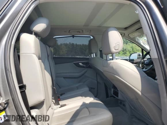 ✅ 2020 Audi Q7 Prestige • VIN: WA1VXAF73LD004899 • Лот: 68987575. Опубликован ранее на Copart с пробегом 55 851 миль. Бесплатный доступ к архиву аукционных продаж из США и подробный отчёт об истории автомобиля на DreamBid. Изображение 11.