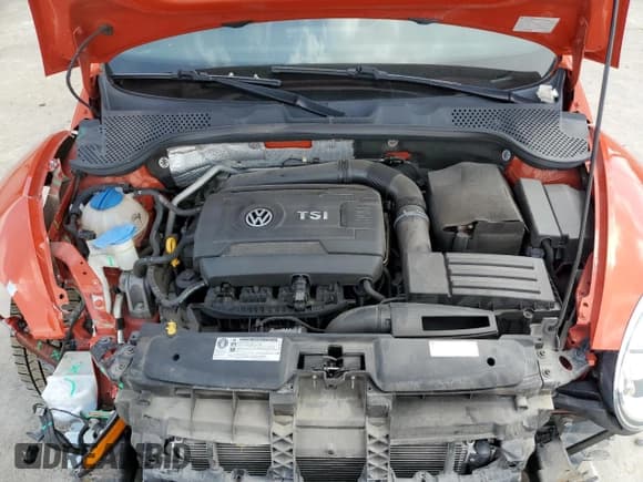 ✅ 2016 Volkswagen Beetle SE • VIN: 3VWJ07ATXGM632546 • Lot: 55301705. Wystawiony na Copart z przebiegiem 71 141 mil. Bezpłatny archiwum sprzedaży aukcyjnych z USA i szczegółowy raport historii pojazdu na DreamBid. Zdjęcie 11.