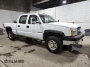 ✅ 2003 Chevrolet Silverado 2500HD LS • VIN: 1GCHK23U53F205984 • Lot: 93375735. Wystawiony na Copart z przebiegiem 170 525 mil. Bezpłatny archiwum sprzedaży aukcyjnych z USA i szczegółowy raport historii pojazdu na DreamBid. Zdjęcie 4.