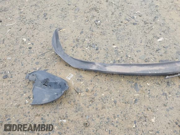 ✅ 2020 Hyundai Elantra Limited • VIN: KMHD84LF2LU057469 • Lot: 42028314. Listed on IAAI with 82,177 mi. Free auction sales archive from the USA and detailed vehicle history report at DreamBid. Image 12.