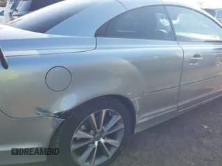 ✅ 2013 Volvo C70 T5 • VIN: YV1672MC4DJ141637 • Лот: 43292501. Опубликован ранее на IAAI с пробегом 110 275 миль. Бесплатный доступ к архиву аукционных продаж из США и подробный отчёт об истории автомобиля на DreamBid. Изображение 6.