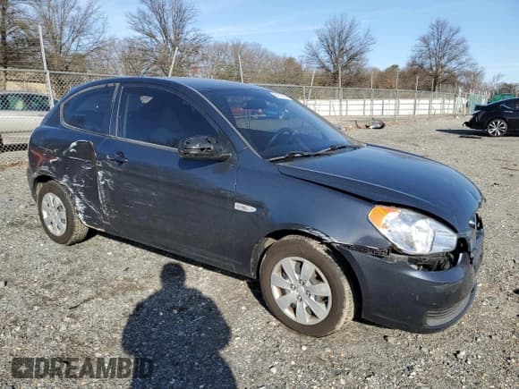 ✅ 2010 Hyundai Accent GS • VIN: KMHCM3AC8AU163948 • Лот: 84078474. Опубликован ранее на Copart с пробегом 39 257 миль. Бесплатный доступ к архиву аукционных продаж из США и подробный отчёт об истории автомобиля на DreamBid. Изображение 4.