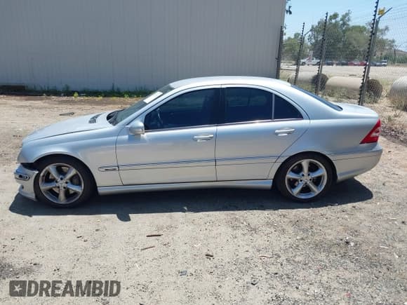 ✅ 2006 Mercedes-Benz C 230 Sport • VIN: WDBRF52H86F752734 • Lot: 42532783. Listed on IAAI with 128,302 mi. Free auction sales archive from the USA and detailed vehicle history report at DreamBid. Image 14.