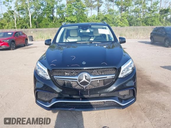 ✅ 2018 Mercedes-Benz GLE 63 S AMG • VIN: 4JGDA7FB1JB072195 • Лот: 42228802. Опубликован ранее на IAAI с пробегом 69 486 миль. Бесплатный доступ к архиву аукционных продаж из США и подробный отчёт об истории автомобиля на DreamBid. Изображение 12.