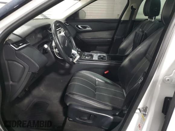 ✅ 2018 Land Rover Range Rover Velar S • VIN: SALYB2RV9JA719694 • Лот: 92107065. Опубликован ранее на Copart с пробегом 104 709 миль. Бесплатный доступ к архиву аукционных продаж из США и подробный отчёт об истории автомобиля на DreamBid. Изображение 7.