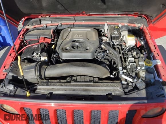 ✅ 2019 Jeep Wrangler Unlimited Sport S • VIN: 1C4HJXDN8KW588633 • Lot: 92622205. Listed on Copart with 101,810 mi. Free auction sales archive from the USA and detailed vehicle history report at DreamBid. Image 11.