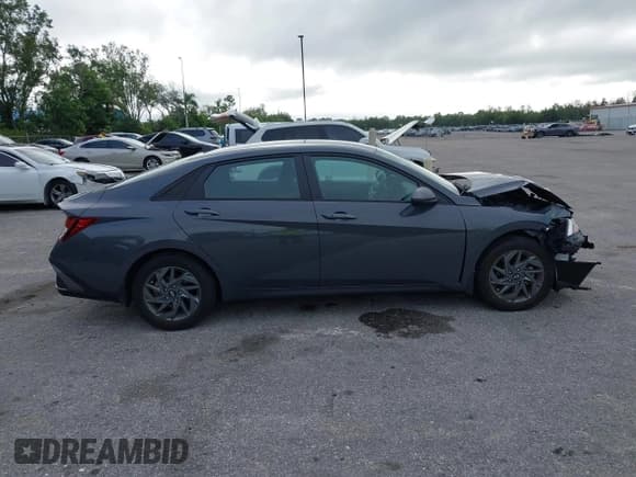 ✅ 2024 Hyundai Elantra SEL • VIN: KMHLM4DG8RU749226 • Lot: 43354612. Listed on IAAI with 25,309 mi. Free auction sales archive from the USA and detailed vehicle history report at DreamBid. Image 14.