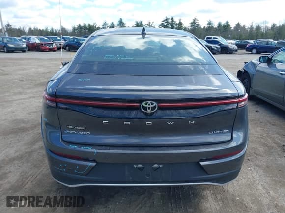 ✅ 2024 Toyota Crown XLE • VIN: JTDAAAAF3R3030244 • Lot: 41847152. Wystawiony na IAAI z przebiegiem 18 676 mil. Bezpłatny archiwum sprzedaży aukcyjnych z USA i szczegółowy raport historii pojazdu na DreamBid. Zdjęcie 21.