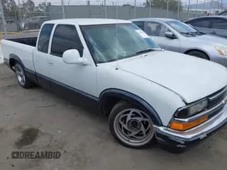 ✅ 1998 Chevrolet S-10 LS • VIN: 1GCCS19X6W8222517 • Лот: 43210134. Опубликован ранее на IAAI с пробегом 134 045 миль. Бесплатный доступ к архиву аукционных продаж из США и подробный отчёт об истории автомобиля на DreamBid. Изображение 1.