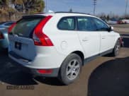 ✅ 2012 Volvo XC60 PZEV • VIN: YV4940DL8C2265691 • Lot: 41536642. Wystawiony na IAAI z przebiegiem 87 646 mil. Bezpłatny archiwum sprzedaży aukcyjnych z USA i szczegółowy raport historii pojazdu na DreamBid. Zdjęcie 4.