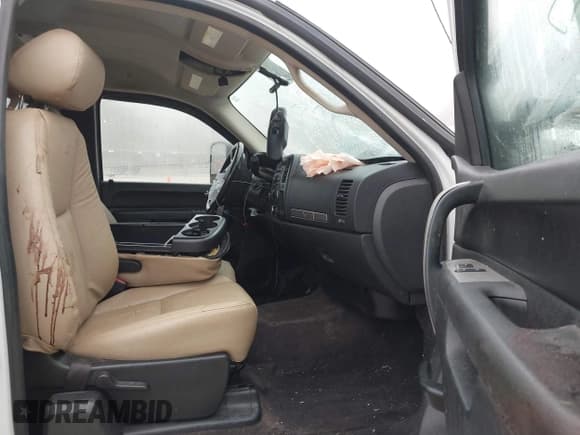 ✅ 2010 Chevrolet Silverado 2500HD LT • VIN: 1GC5KXBG5AZ255288 • Лот: 43744653. Опубликован ранее на IAAI с пробегом 235 887 миль. Бесплатный доступ к архиву аукционных продаж из США и подробный отчёт об истории автомобиля на DreamBid. Изображение 5.