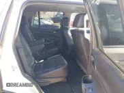 ✅ 2018 Chevrolet Tahoe LT • VIN: 1GNSKBKC7JR351112 • Lot: 43220861. Wystawiony na IAAI z przebiegiem 103 862 mil. Bezpłatny archiwum sprzedaży aukcyjnych z USA i szczegółowy raport historii pojazdu na DreamBid. Zdjęcie 8.