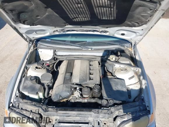 ✅ 2003 BMW 3 Series 330i • VIN: WBAEV534X3KM26240 • Лот: 43746587. Опубликован ранее на IAAI с пробегом 151 063 миль. Бесплатный доступ к архиву аукционных продаж из США и подробный отчёт об истории автомобиля на DreamBid. Изображение 10.