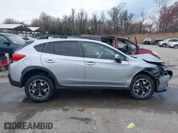 ✅ 2019 Subaru Crosstrek Premium • VIN: JF2GTADC2K8266755 • Lot: 41905364. Listed on IAAI with 30,735 mi. Free auction sales archive from the USA and detailed vehicle history report at DreamBid. Image 14.