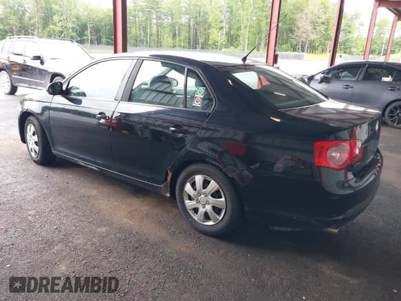 ✅ 2007 Volkswagen Jetta • VIN: 3VWGG71K67M052952 • Лот: 42524174. Опубликован ранее на IAAI с пробегом 189 121 миль. Бесплатный доступ к архиву аукционных продаж из США и подробный отчёт об истории автомобиля на DreamBid. Изображение 3.