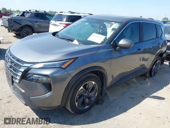 ✅ 2025 Nissan Rogue SV • VIN: 5N1BT3BAXSC801622 • Lot: 43149213. Listed on IAAI with 39,247 mi. Free auction sales archive from the USA and detailed vehicle history report at DreamBid. Image 2.