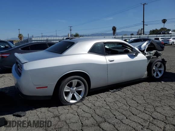 ✅ 2021 Dodge Challenger SXT • VIN: 2C3CDZAG6MH547068 • Lot: 53838804. Wystawiony na Copart z przebiegiem Nie podano. Bezpłatny archiwum sprzedaży aukcyjnych z USA i szczegółowy raport historii pojazdu na DreamBid. Zdjęcie 3.