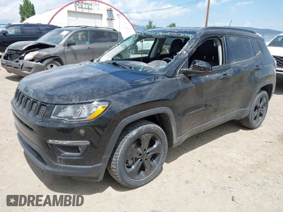 ✅ 2018 Jeep Compass Latitude • VIN: 3C4NJDBB6JT299135 • Lot: 42435560. Listed on IAAI with 74,347 mi. Free auction sales archive from the USA and detailed vehicle history report at DreamBid. Image 2.