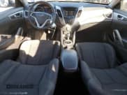 ✅ 2015 Hyundai Veloster RE:FLEX • VIN: KMHTC6AD9FU236667 • Lot: 89115885. Wystawiony na Copart z przebiegiem 125 845 mil. Bezpłatny archiwum sprzedaży aukcyjnych z USA i szczegółowy raport historii pojazdu na DreamBid. Zdjęcie 8.