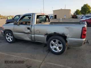 ✅ 2003 Chevrolet Silverado 1500 • VIN: 1GCEC14V43Z239995 • Lot: 71229394. Wystawiony na Copart z przebiegiem 301 543 mil mil. Skorzystaj z bezpłatnego archiwum sprzedaży aukcyjnych z USA i zobacz szczegółowy raport historii pojazdu na DreamBid. Zdjęcie 2.