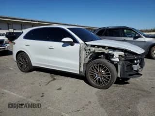 ✅ 2019 Porsche Cayenne S • VIN: WP1AB2AY6KDA65587 • Lot: 89461605. Wystawiony na Copart z przebiegiem 38 365 mil. Bezpłatny archiwum sprzedaży aukcyjnych z USA i szczegółowy raport historii pojazdu na DreamBid. Zdjęcie 4.