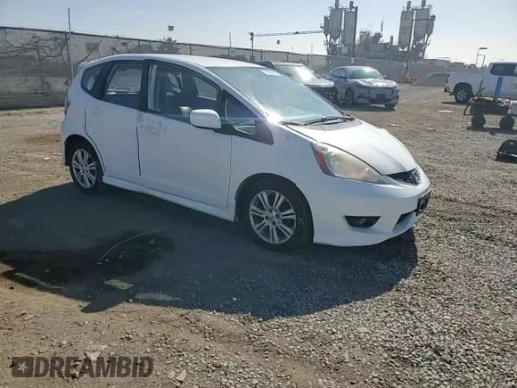 ✅ 2009 Honda Fit Sport • VIN: JHMGE88609S060321 • Lot: 91067815. Listed on Copart with 189,360 mi. Free auction sales archive from the USA and detailed vehicle history report at DreamBid. Image 14.