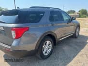 ✅ 2021 Ford Explorer XLT • VIN: 1FMSK7DH3MGB54710 • Lot: 70517715. Wystawiony na Copart z przebiegiem 81 473 mil. Bezpłatny archiwum sprzedaży aukcyjnych z USA i szczegółowy raport historii pojazdu na DreamBid. Zdjęcie 4.