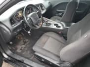 ✅ 2019 Dodge Challenger SXT • VIN: 2C3CDZAG7KH686896 • Lot: 68790842. Wystawiony na Copart z przebiegiem 62 730 mil. Bezpłatny archiwum sprzedaży aukcyjnych z USA i szczegółowy raport historii pojazdu na DreamBid. Zdjęcie 7.