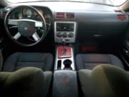 ✅ 2010 Dodge Challenger SE • VIN: 2B3CJ4DV7AH313696 • Lot: 80224663. Wystawiony na Copart z przebiegiem 143 783 mil. Bezpłatny archiwum sprzedaży aukcyjnych z USA i szczegółowy raport historii pojazdu na DreamBid. Zdjęcie 8.