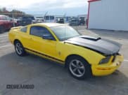 ✅ 2006 Ford Mustang Standard • VIN: 1ZVHT80N065151143 • Lot: 43535514. Listed on IAAI with 178,420 mi. Free auction sales archive from the USA and detailed vehicle history report at DreamBid. Image 1.