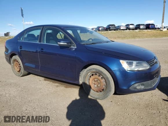 ✅ 2011 Volkswagen Jetta TDI • VIN: 3VWLL7AJ5BM025946 • Lot: 89712165. Listed on Copart with 198,305 mi. Free auction sales archive from the USA and detailed vehicle history report at DreamBid. Image 4.