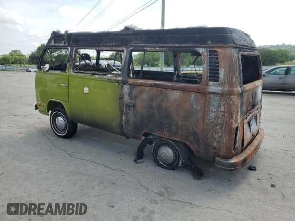 ✅ 1979 Volkswagen Karmann Ghia • VIN: 2392032753 • Lot: 66343995. Wystawiony na Copart z przebiegiem Nie podano. Bezpłatny archiwum sprzedaży aukcyjnych z USA i szczegółowy raport historii pojazdu na DreamBid. Zdjęcie 2.