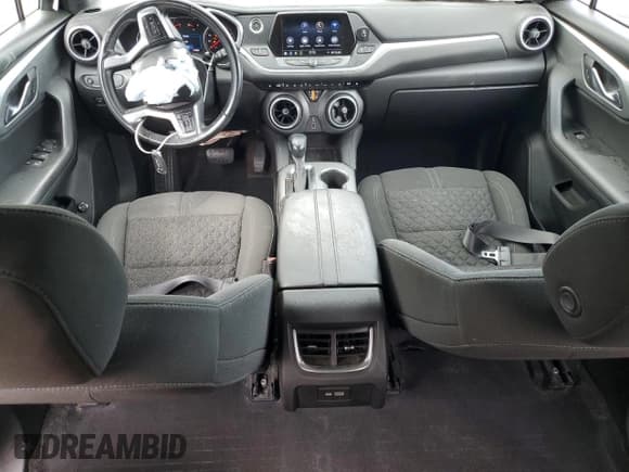 ✅ 2020 Chevrolet Blazer LT • VIN: 3GNKBCRS6LS550476 • Lot: 83957745. Listed on Copart with 117,697 mi. Free auction sales archive from the USA and detailed vehicle history report at DreamBid. Image 8.