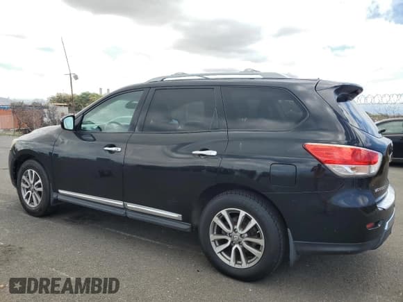 ✅ 2014 Nissan Pathfinder SL • VIN: 5N1AR2MN4EC681227 • Lot: 60925795. Listed on Copart with 103,665 mi. Free auction sales archive from the USA and detailed vehicle history report at DreamBid. Image 2.