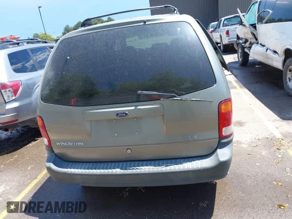 ✅ 1999 Ford Windstar LX • VIN: 2FMZA5149XBA19119 • Lot: 42460450. Wystawiony na IAAI z przebiegiem 71 147 mil. Bezpłatny archiwum sprzedaży aukcyjnych z USA i szczegółowy raport historii pojazdu na DreamBid. Zdjęcie 16.