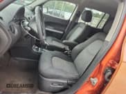 ✅ 2008 Chevrolet HHR LS • VIN: 3GNDA13D78S648949 • Лот: 81050075. Опубликован ранее на Copart с пробегом 198 462 миль. Бесплатный доступ к архиву аукционных продаж из США и подробный отчёт об истории автомобиля на DreamBid. Изображение 7.