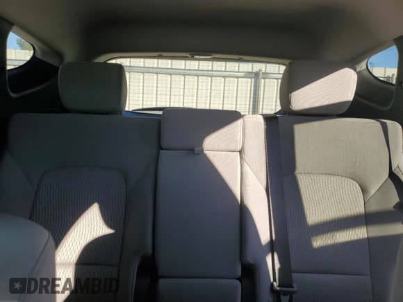 ✅ 2018 Hyundai Santa Fe 2.4L • VIN: 5NMZT3LBXJH081748 • Lot: 92282885. Listed on Copart with 109,010 mi. Free auction sales archive from the USA and detailed vehicle history report at DreamBid. Image 10.