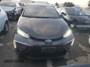 ✅ 2018 Toyota Mirai • VIN: JTDBVRBD8JA004453 • Lot: 70790272. Wystawiony na Copart z przebiegiem 84 516 mil. Bezpłatny archiwum sprzedaży aukcyjnych z USA i szczegółowy raport historii pojazdu na DreamBid. Zdjęcie 5.