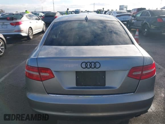 ✅ 2009 Audi A6 • VIN: WAUCH74F29N030451 • Лот: 43696447. Опубликован ранее на IAAI с пробегом 154 787 миль. Бесплатный доступ к архиву аукционных продаж из США и подробный отчёт об истории автомобиля на DreamBid. Изображение 16.
