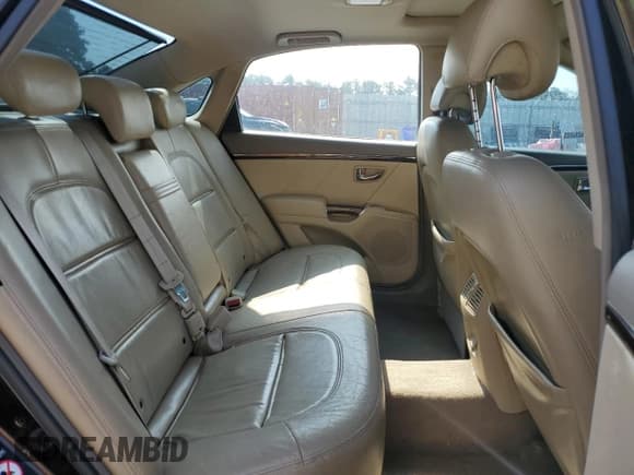 ✅ 2011 Hyundai Azera Limited • VIN: KMHFC4DF5BA526446 • Лот: 80666465. Опубликован ранее на Copart с пробегом 201 338 миль. Бесплатный доступ к архиву аукционных продаж из США и подробный отчёт об истории автомобиля на DreamBid. Изображение 10.