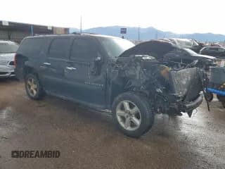 ✅ 2007 Chevrolet Suburban LTZ • VIN: 1GNFK16Y17R359216 • Lot: 71832284. Wystawiony na Copart z przebiegiem Nie podano. Bezpłatny archiwum sprzedaży aukcyjnych z USA i szczegółowy raport historii pojazdu na DreamBid. Zdjęcie 4.