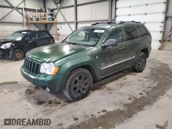 ✅ 2008 Jeep Grand Cherokee Laredo • VIN: 1J8HR48MX8C233782 • Lot: 85558065. Wystawiony na Copart z przebiegiem 250 891 mil. Bezpłatny archiwum sprzedaży aukcyjnych z USA i szczegółowy raport historii pojazdu na DreamBid. Zdjęcie 1.
